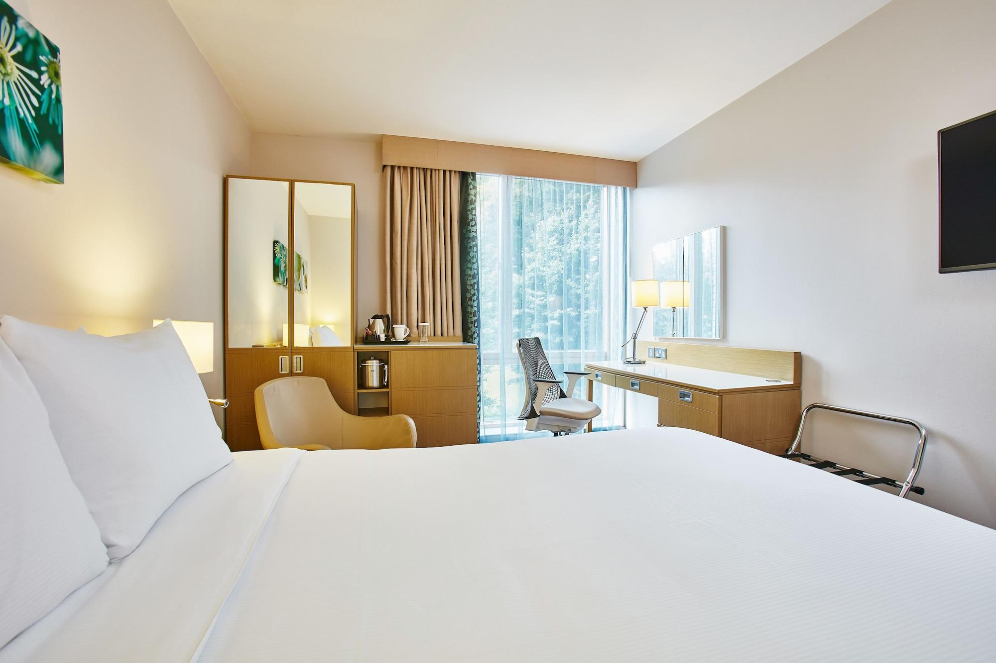 Hilton Garden Inn Birmingham Brindley Place Экстерьер фото