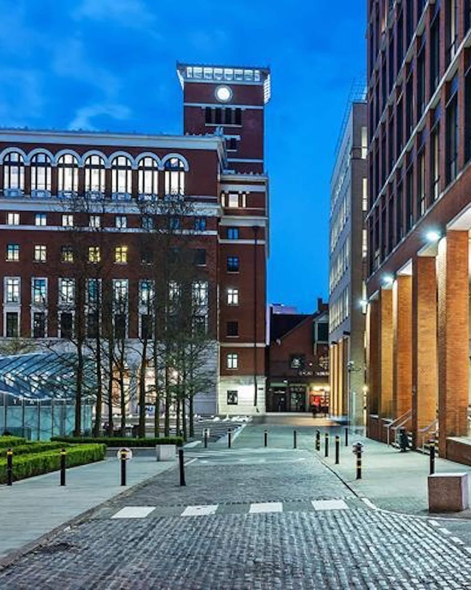 Hilton Garden Inn Birmingham Brindley Place Экстерьер фото