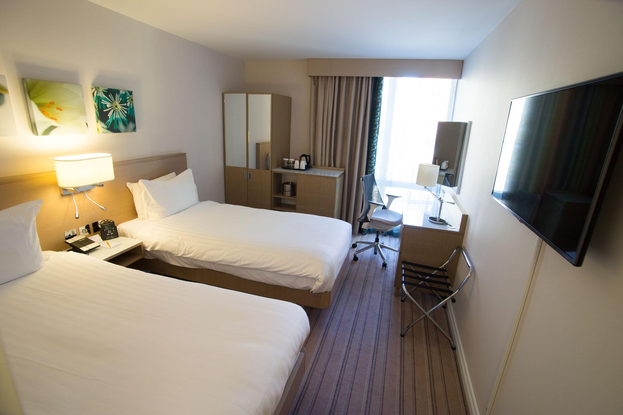 Hilton Garden Inn Birmingham Brindley Place Экстерьер фото