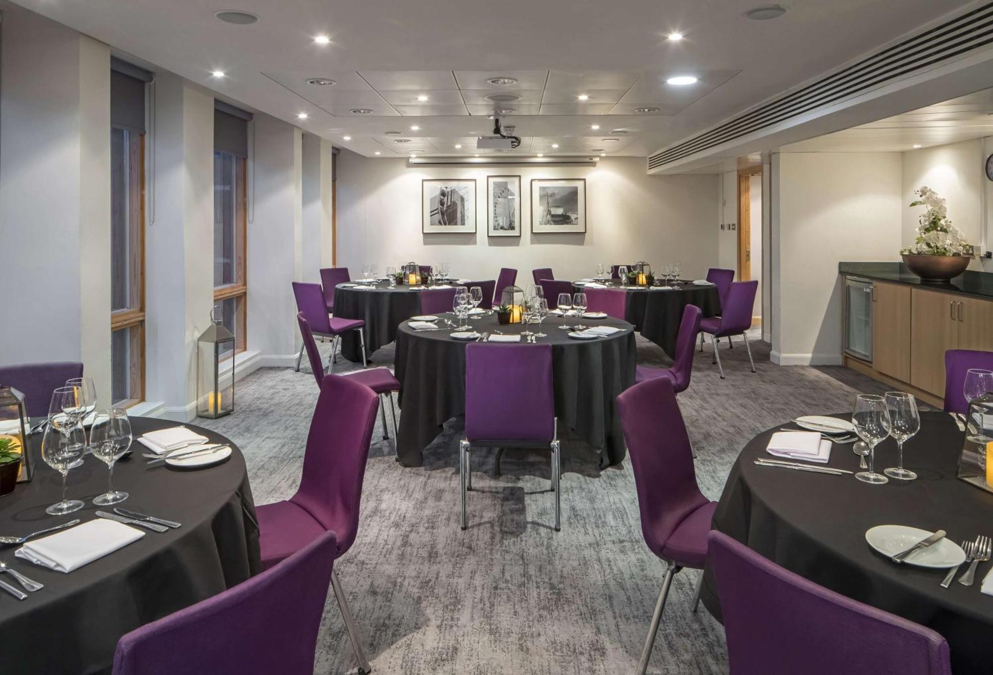Hilton Garden Inn Birmingham Brindley Place Экстерьер фото
