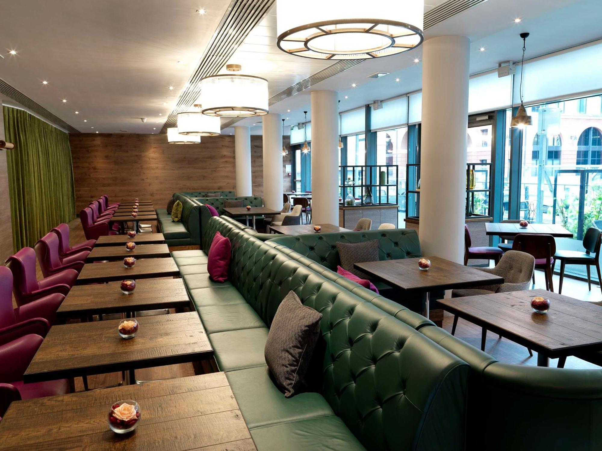 Hilton Garden Inn Birmingham Brindley Place Экстерьер фото