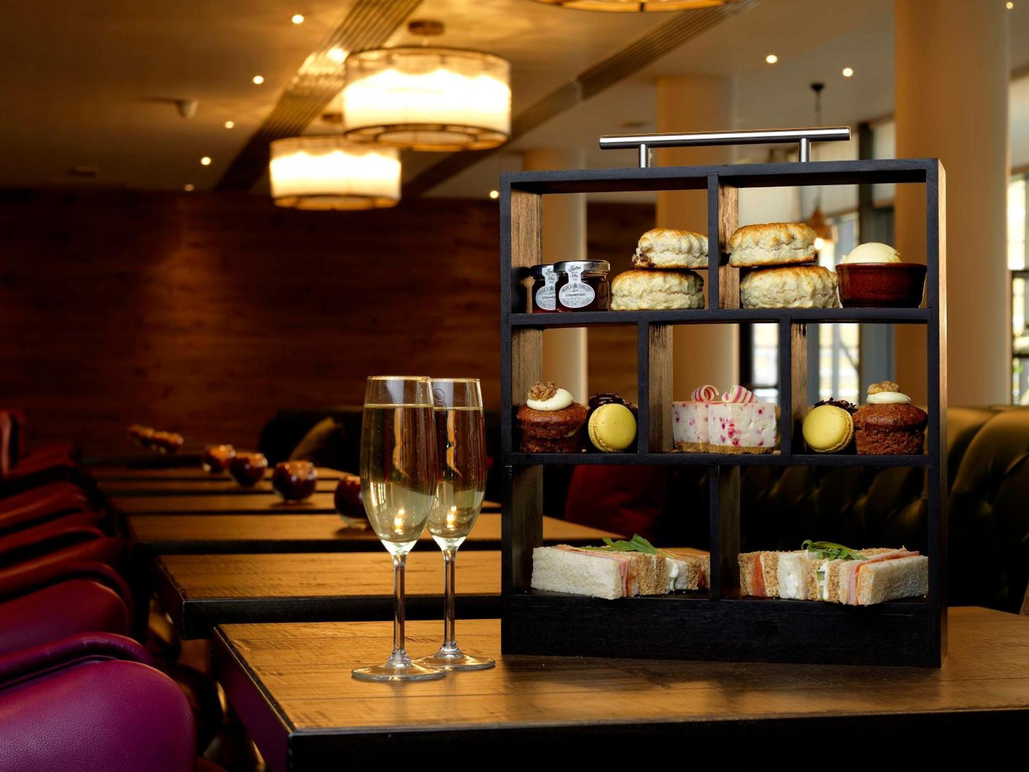 Hilton Garden Inn Birmingham Brindley Place Экстерьер фото