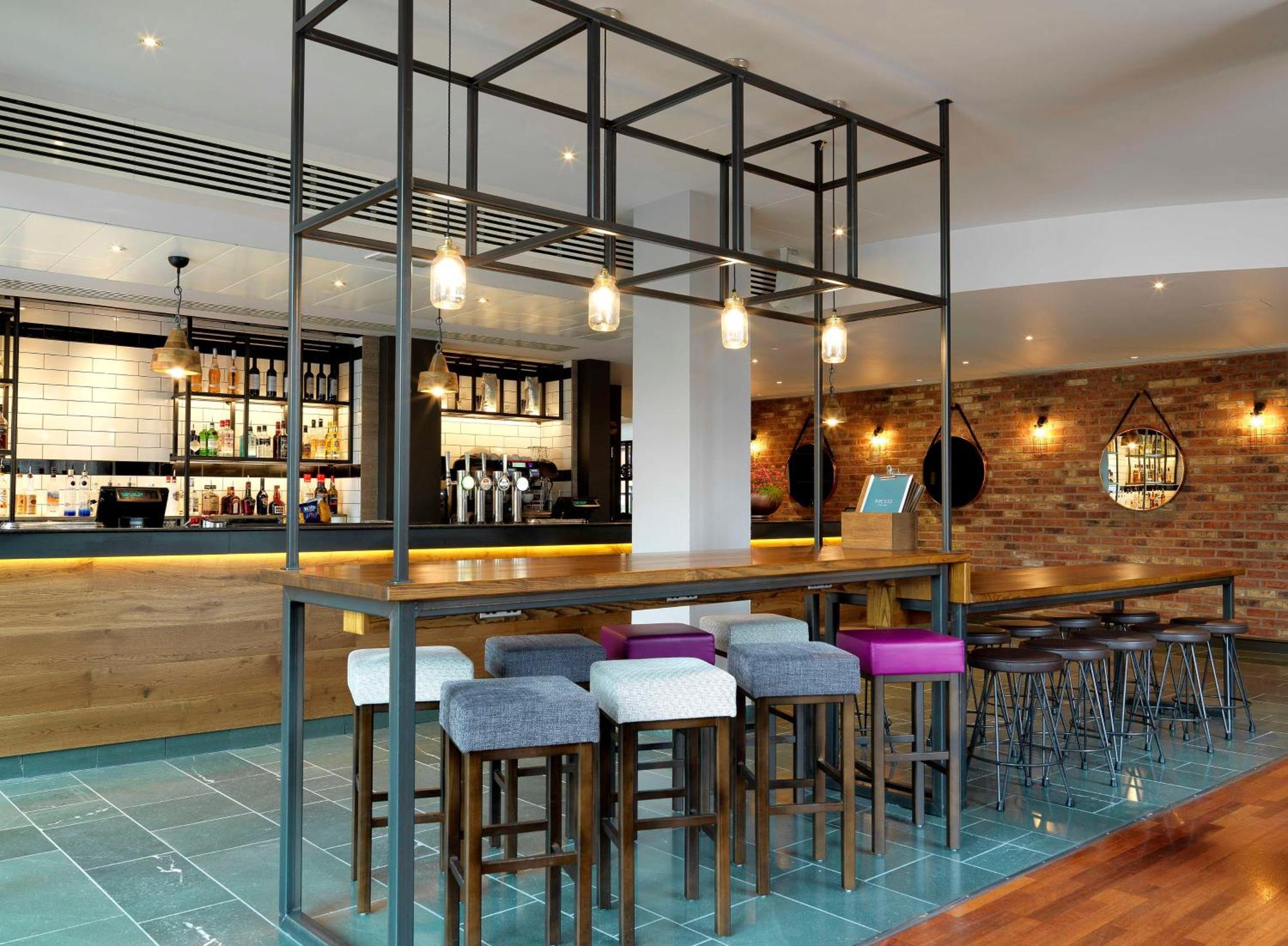 Hilton Garden Inn Birmingham Brindley Place Экстерьер фото