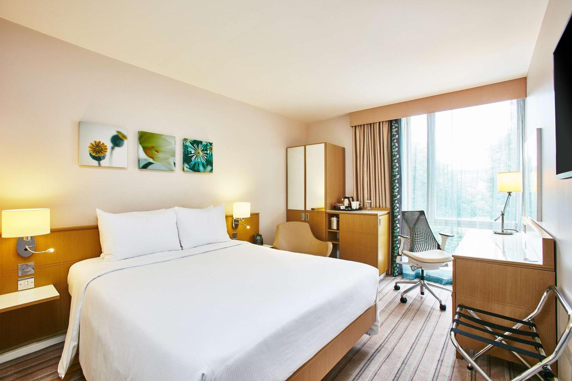Hilton Garden Inn Birmingham Brindley Place Экстерьер фото